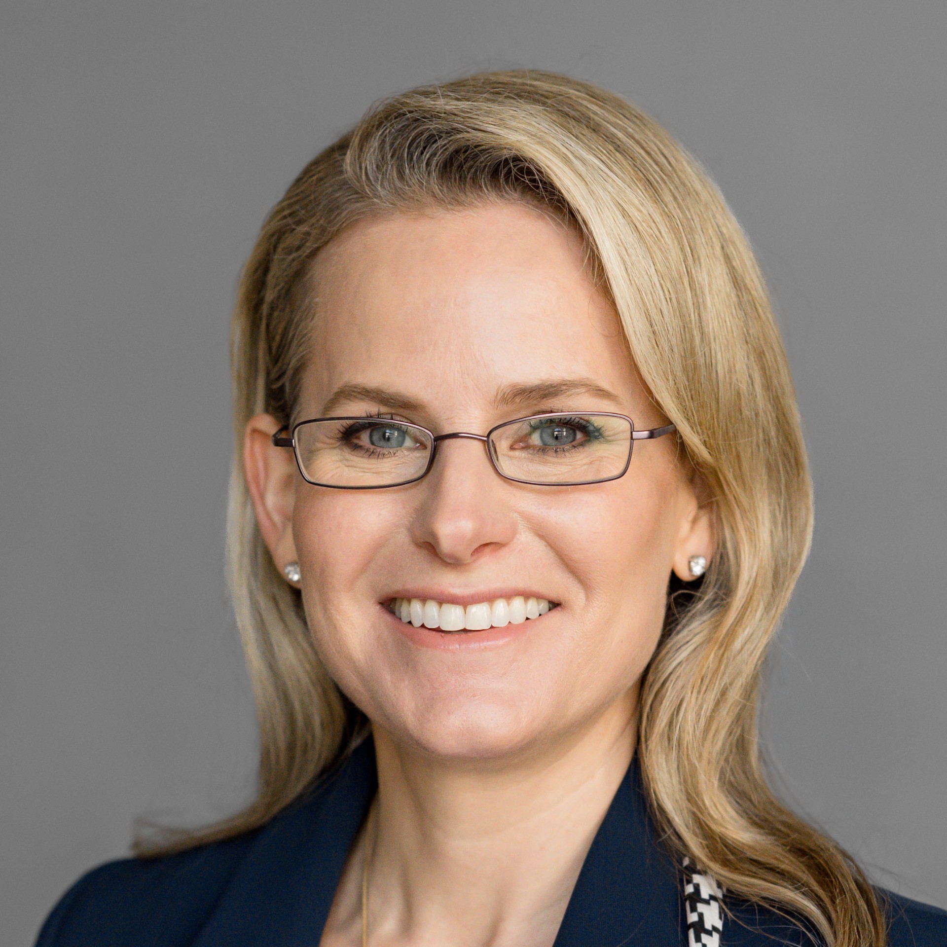 Theresa Piasta, Founder & CEO of 26ers AI Systems Studio